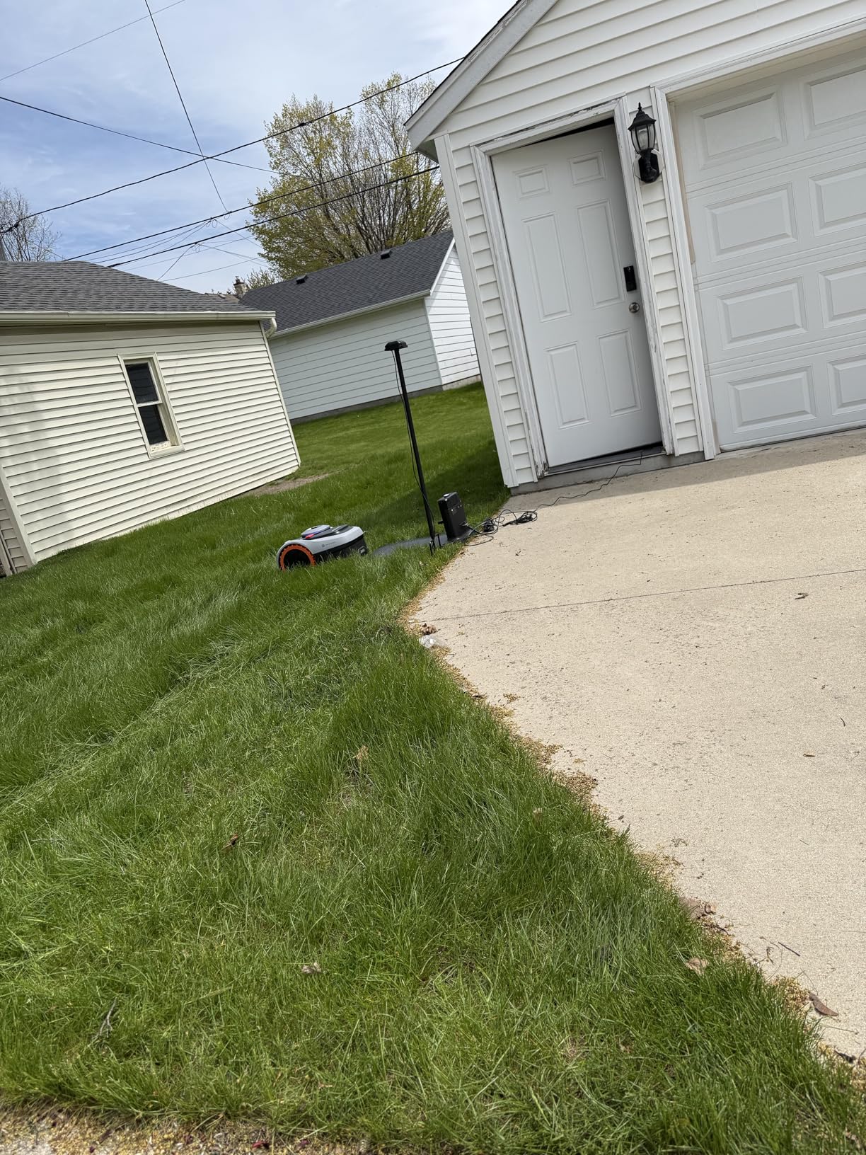 Segway Navimow i206 AWD Robot Lawn Mower, New i105N, 0.15 Acre, 45% Slopes | Perimeter Wire-Free Setup, NRTK-Vision Auto Mapping, Zero-Turn Steering, 2-3.6-Inch Cutting Height, 20-Zone App Control customer photo 2