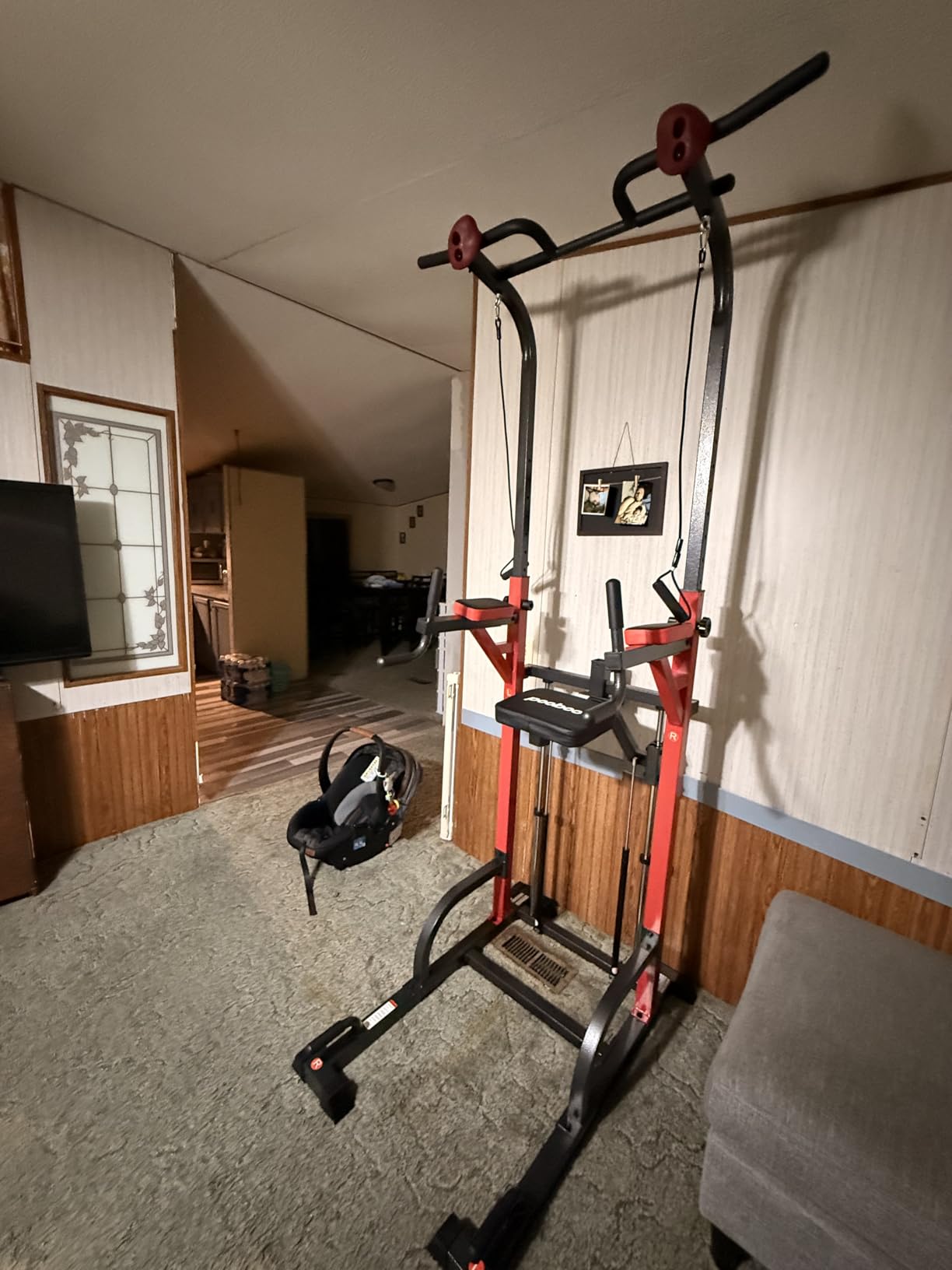 Pooboo Power Tower Dip Station Pull Up Bar for Fitness Home Gym Workout, 450 Pounds Multi-Function Adjustable Height Fitness Strength Training Exercise Equipment, with Power Elastic Ropes customer photo 1