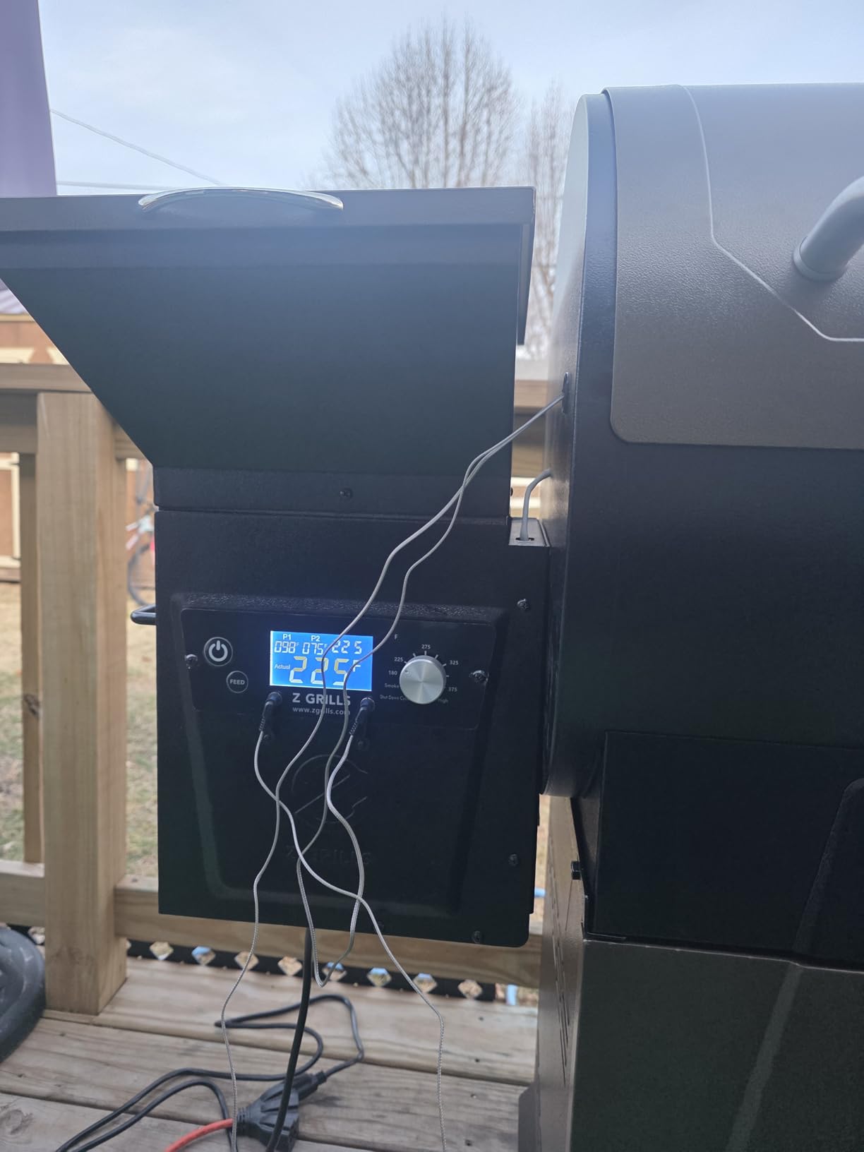 Z GRILLS 2026 Electric Pellet Smoker & Grill, 700 sq. in Cooking Space, PID 3.0 Precision Control, Dual Meat Probes, 28-Hour Hopper, Dual-Wall Insulated Base, 8-in-1 BBQ with Cover customer photo 1