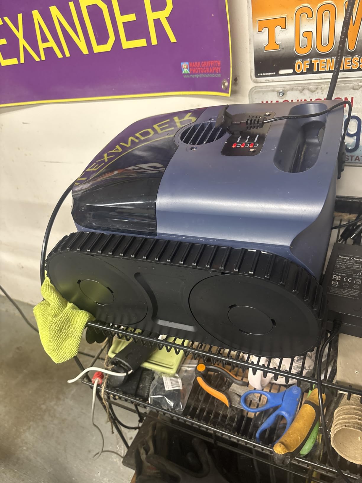 [2026 Release] Automatic Robotic Pool Vacuum for Inground & Above Ground Pools, Wall Climbing Pool Vacuum Cleaner, Cleans Floor, Walls, Waterline, Drain & Skimmer up to 2150 Sq. Ft., 190 Min customer photo 1