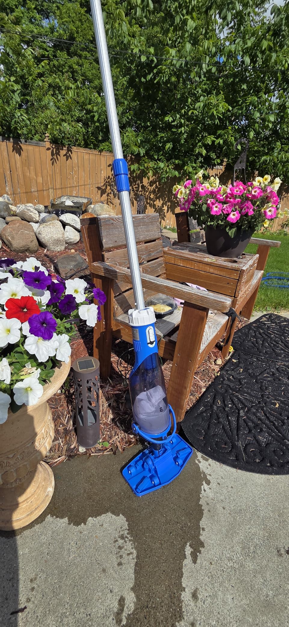 Cordless Pool Vacuum with Telescopic Pole, 18.5 GPM Powerful Suction, 1.5H Supercharge Technology, Handheld Pool Vacuum Cleaner for Above Ground/Inground Pools, Hot Tubs, Blue customer photo 2