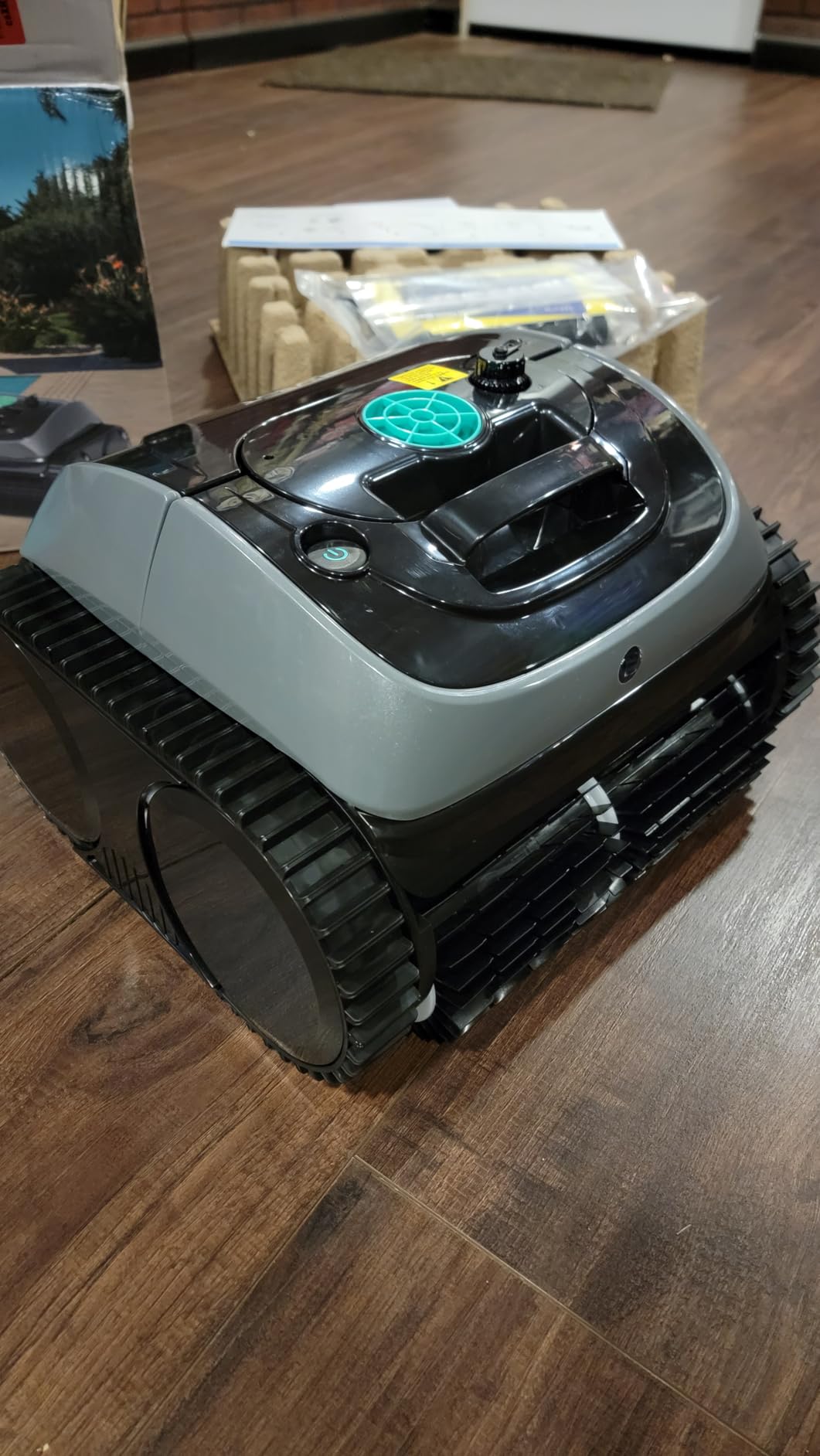 2026 Upgrade WYBOT C1 Cordless Robotic Pool Vacuum for Inground Pools, Above Ground Smart Pool Cleaner 4-in-1 Wall & Waterline Cleaning Up to 1,621 sq.ft, 150mins App Control Navigation, Gray Green customer photo 1