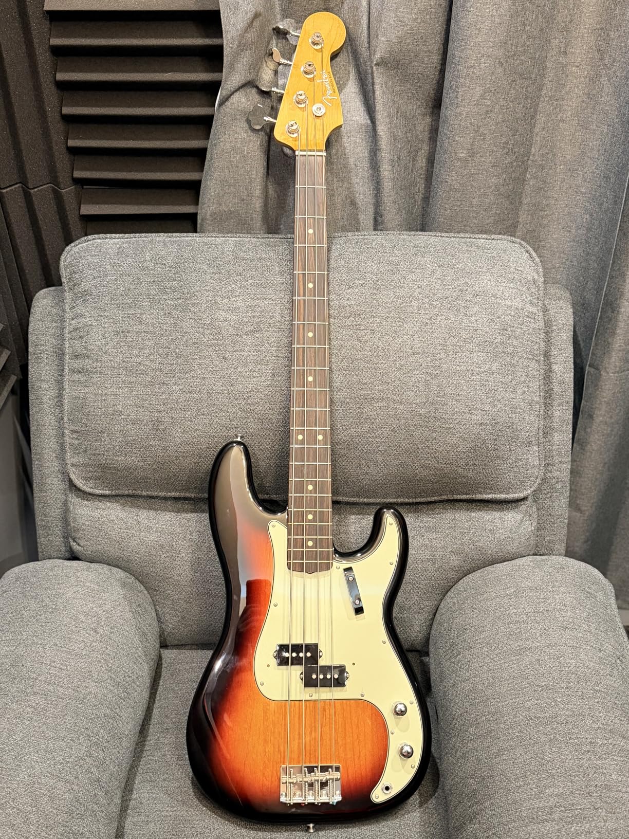 Elixir Strings, Electric Bass Guitar Strings, Nickel Plated Steel with NANOWEB Technology, Longest-Lasting Warm Tone with Comfortable Feel, 4-String Set, Long Scale, Light/Medium 45-105 customer photo 1