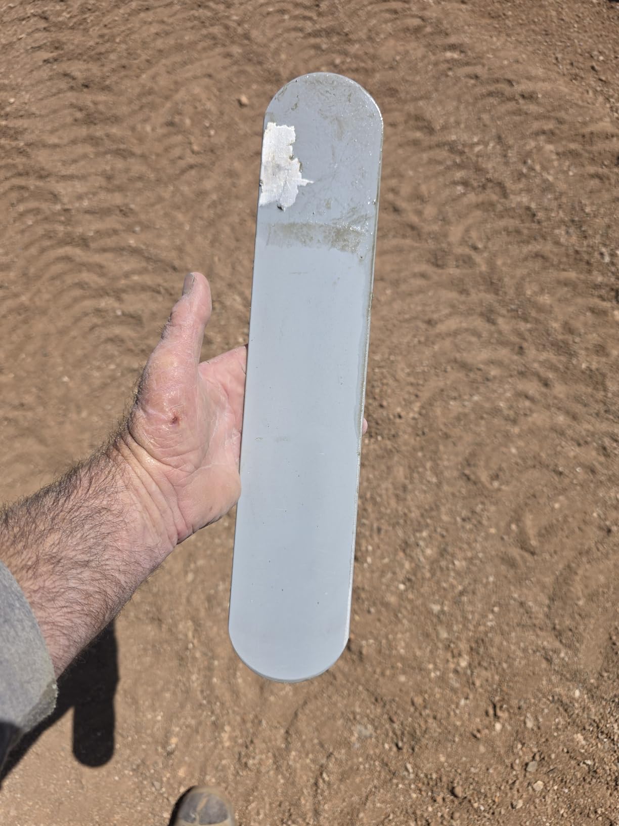 MARSHALLTOWN Round End Magnesium Hand Float, 16 x 3/8 Inch Mag Float with Standard DuraSoft Handle, Eliminates Marks, Provides Smooth Finish, Assembled in USA, Concrete Tools, 143D customer photo 1