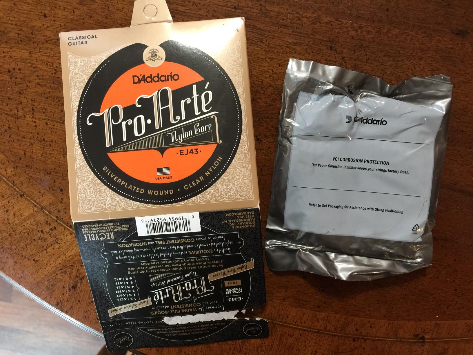 D'Addario Pro Arté Nylon Classical Guitar Strings, EJ43, Light Tension, 6-String Set, Pack of 1 customer photo 2