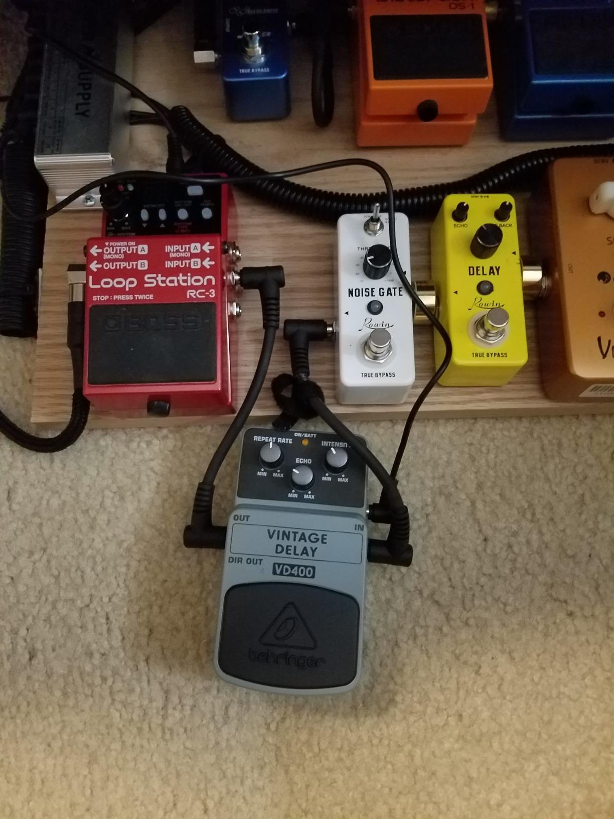 Behringer VD400 Vintage Delay Analog Effects Pedal customer photo 1