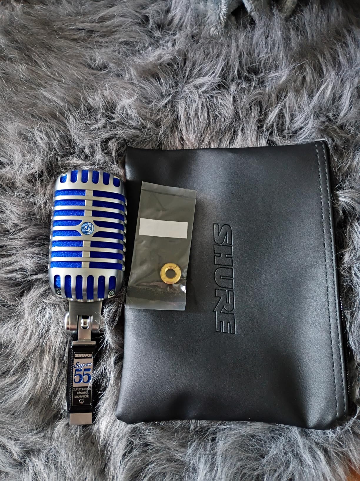 Shure Super 55 Deluxe XLR Vocal Microphone - Vintage-Style Supercardioid Dynamic Mic for Singing, Live Performance & Recording, Classic Sound, Durable Rugged Metal Housing customer photo 2