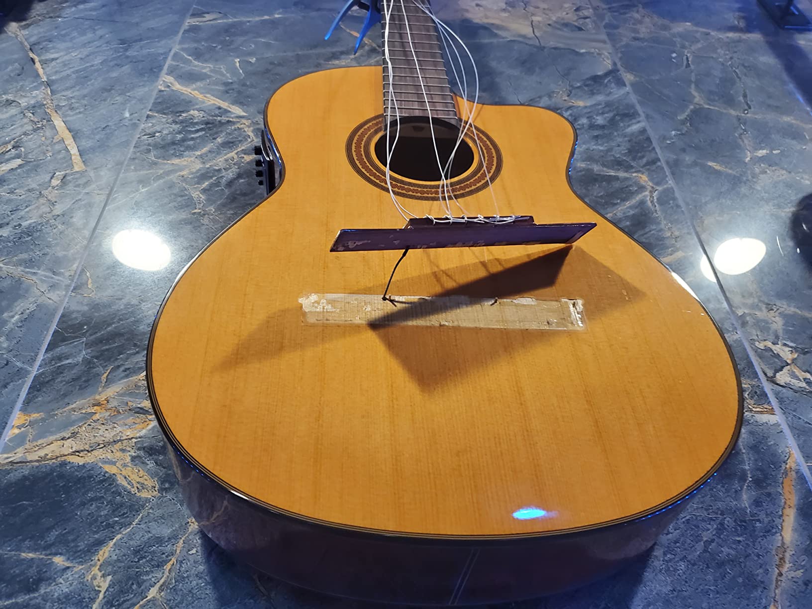 Ibanez 6 String Classical Guitar, Right, Natural (GA6CE) customer photo 2