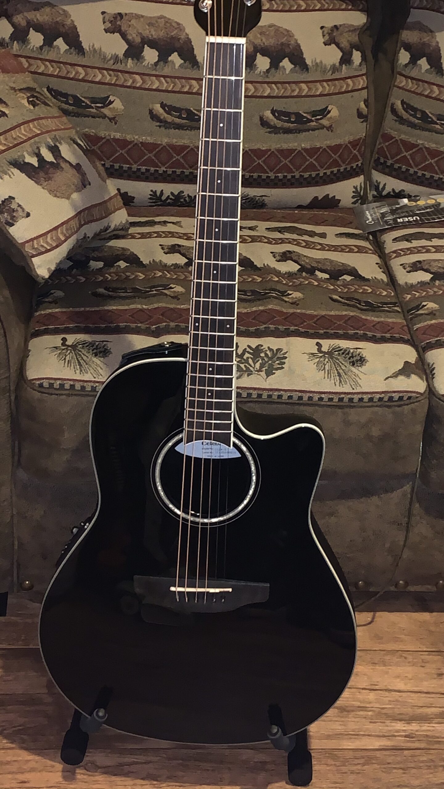 Ovation CS24-5 Celebrity Standard Mid-Depth Cutaway Acoustic-Electric Guitar, Black customer photo 2