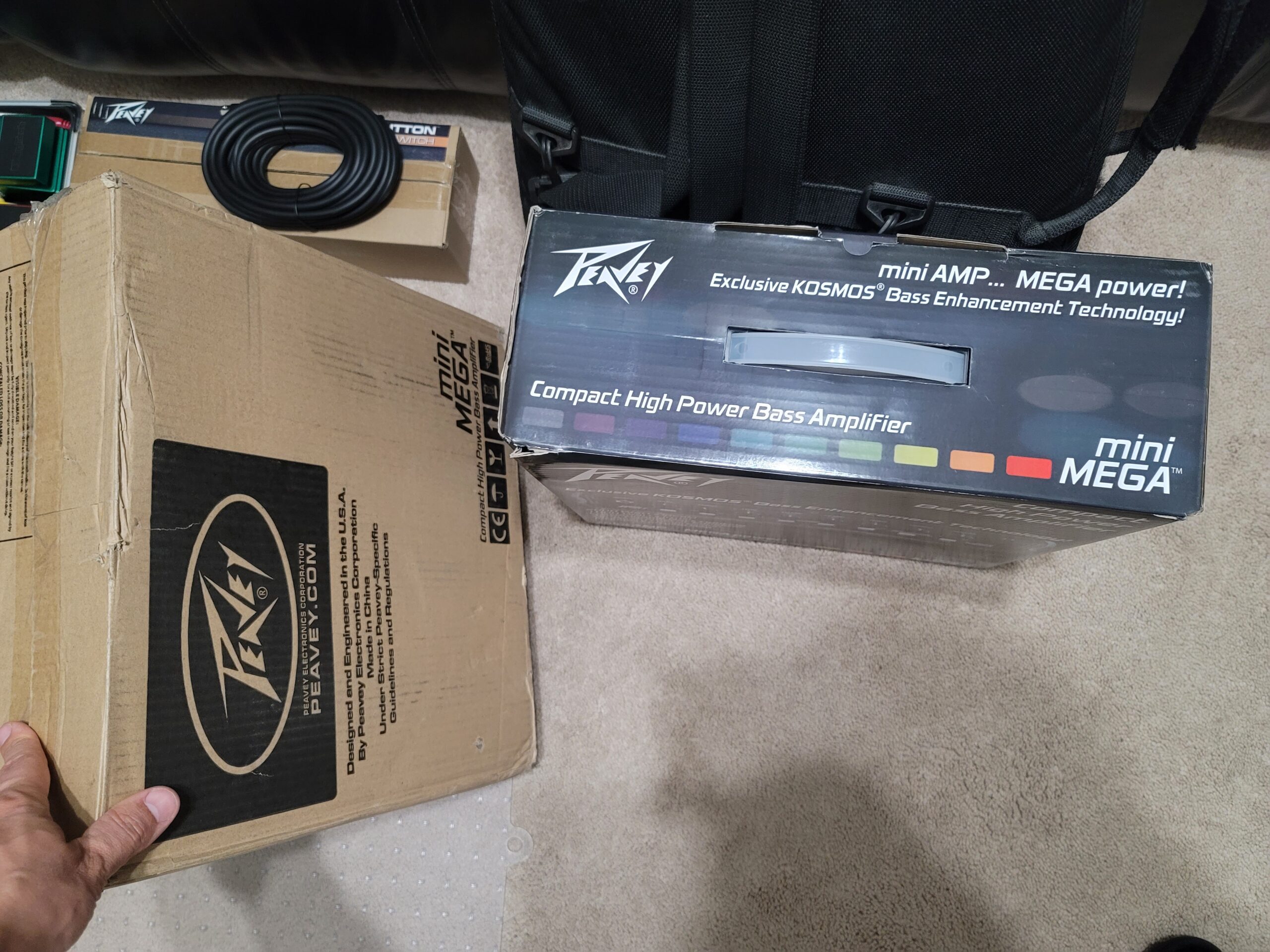 Peavey MiniMEGA 1000-Watt Mini Bass Amp Head, Black, small customer photo 1