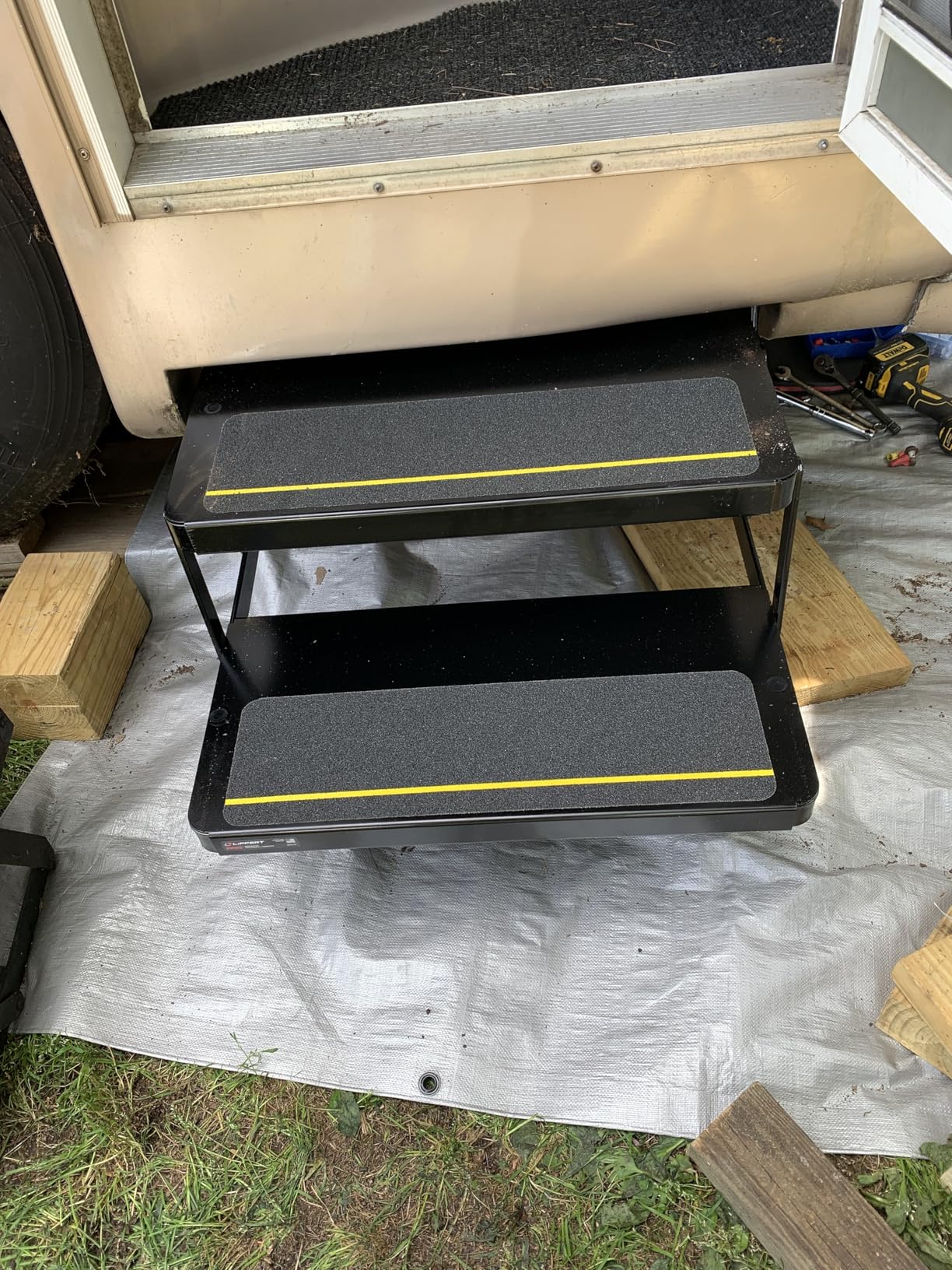 Kwikee 32 Series Electric Step Assembly with Logic Control Unit and Power Switch Kit for RVs and Travel Trailers customer photo 1