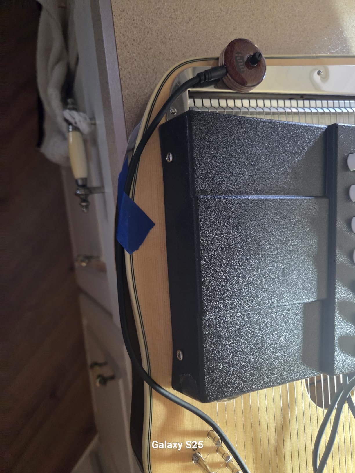 KNA UP-2 Universal Stick-On Piezo Pickup customer photo 2