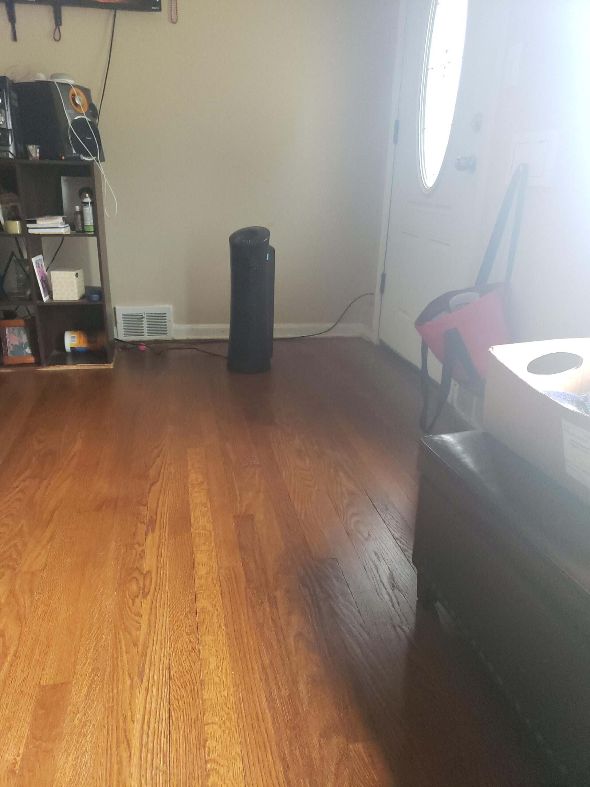 Honeywell HPA030 HEPA Tower Air Purifier, Airborne Allergen Reducer for Medium/Large Rooms (200 sq ft), Wildfire/Smoke, Pollen, Pet Dander, and Dust, Black customer photo 2