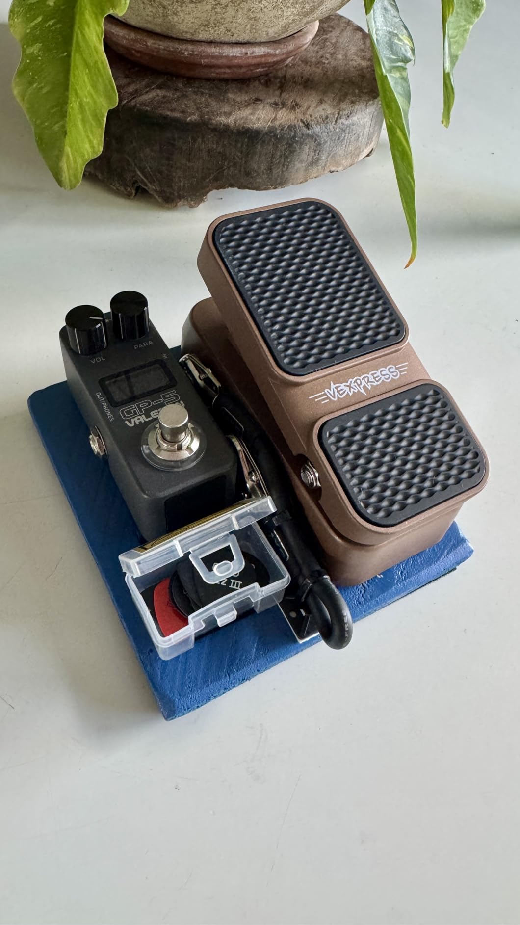 SONICAKE Passive Volume & Expression EXP Pedal, Mini Guitar Volume Pedal 5.85