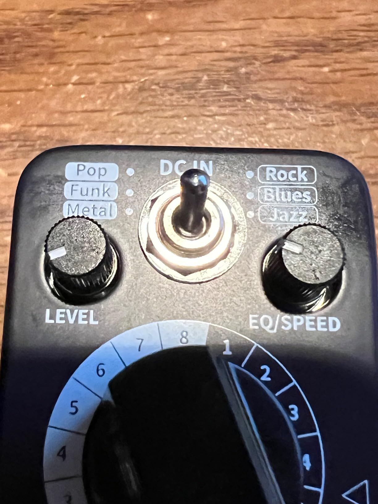 MOOER - Analog envelope filter, dynamic automatic Wah pedal, exaggerated funk, subtle and sensual, static frequency filter effects for guitar and bass. customer photo 1