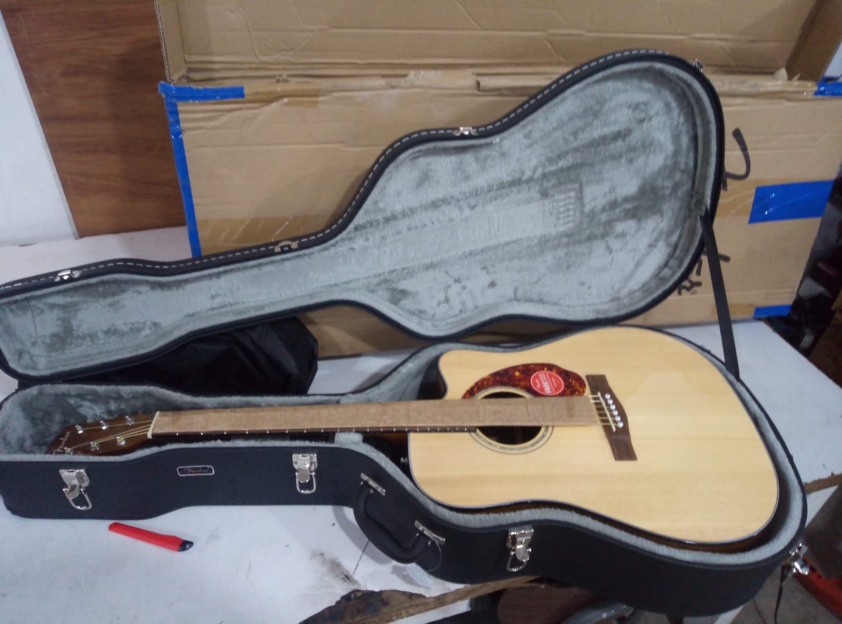 Fender CN-140SCE Thinline Concert Nylon String Acoustic Guitar, with 2-Year Warranty, Black, with Case customer photo 2