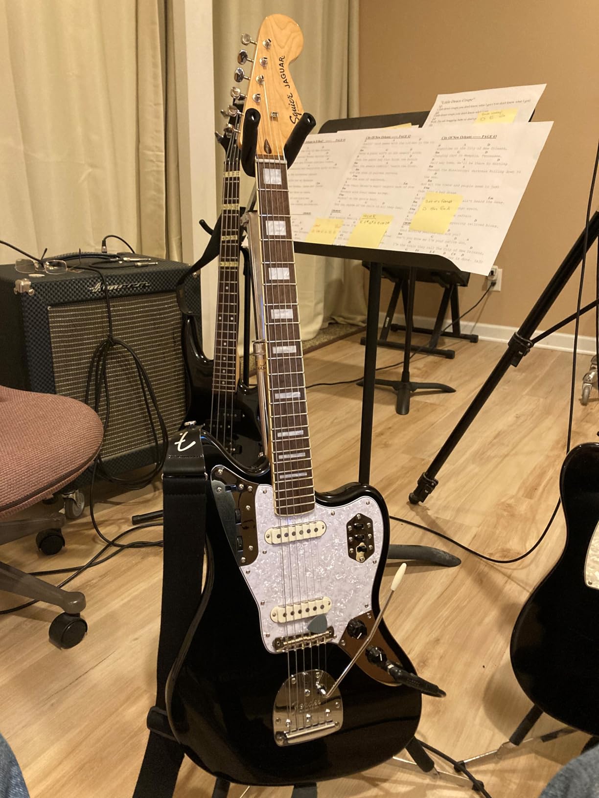 Squier Classic Vibe 60s Mustang Electric Guitar, Sonic Blue, Laurel Fingerboard customer photo 1
