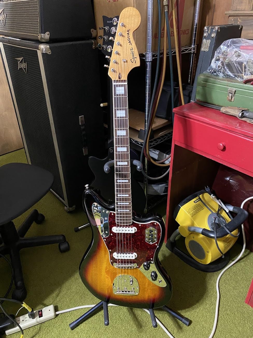 Squier Classic Vibe 70s Jaguar Electric Guitar, with 2-Year Warranty, Surf Green, Laurel Fingerboard customer photo 2