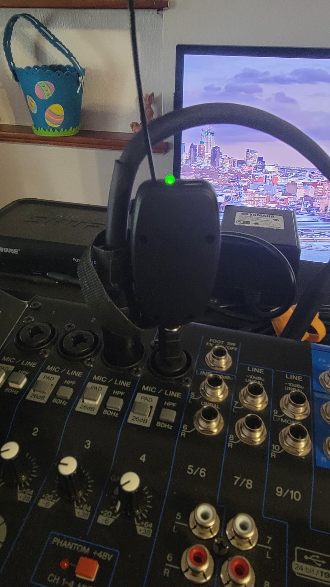Wireless Instrument Microphone,UHF Clip Condenser Mic,for Horns,Trumpets,Clarinets, Saxophones, Cello, Computer, Phone, Speakers, Voice Amplifier 131ft Range, 1/8 and 1/4'' Port customer photo 2