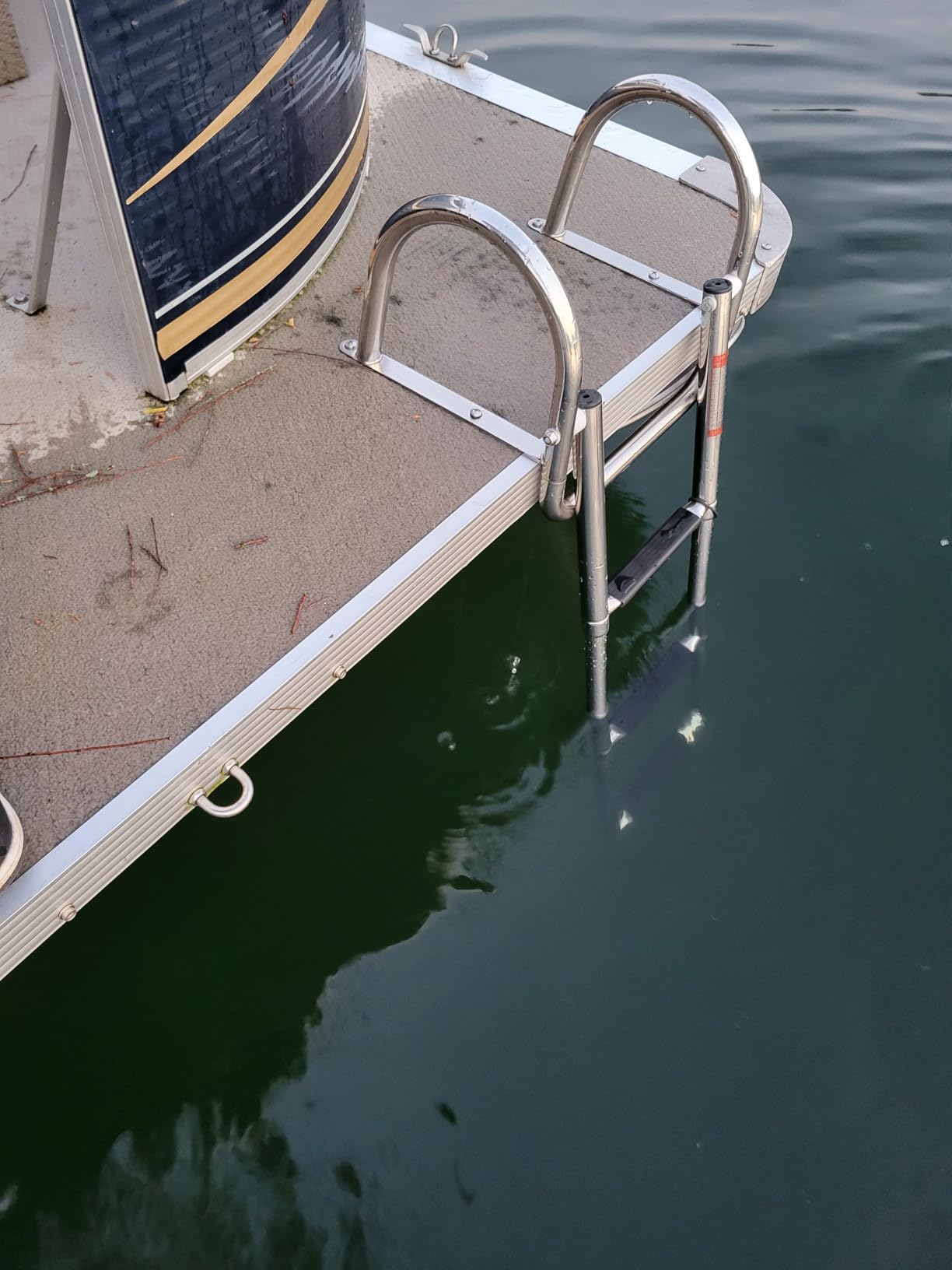Hoffen 4 Step Pontoon Boat Ladder, Stainless Steel Telescoping Folding Boat Ladder Rear Entry Heavy Duty Custom Inboard with Pedal and Safe Handrails customer photo 1