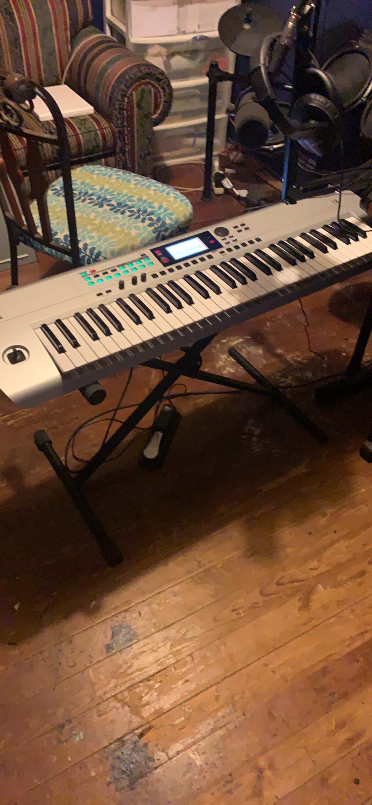 Korg Workstation Portable Keyboard (I3-MB) - 61-Key Music Workstation with Built-In Sequencer customer photo 1