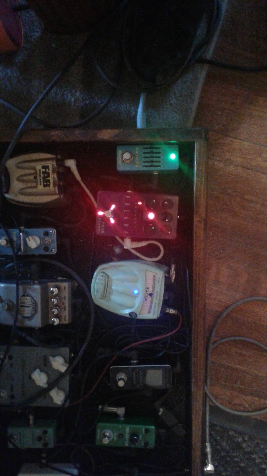 FLAMMA FS06 Digital Preamp Pedal with Built-in Cabinet Simulation 7 Preamp Models customer photo 1