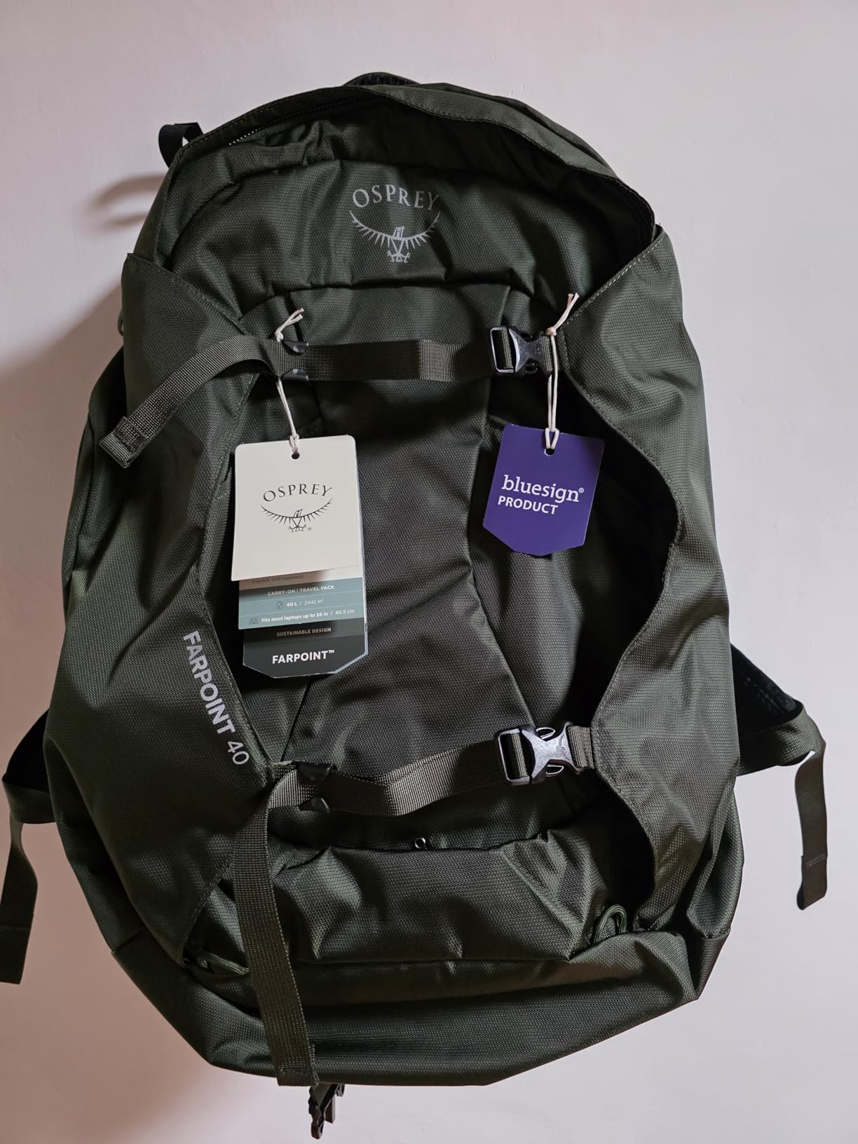 Osprey Farpoint 40L Men's Travel Backpack, Tunnel Vision Grey customer photo 1
