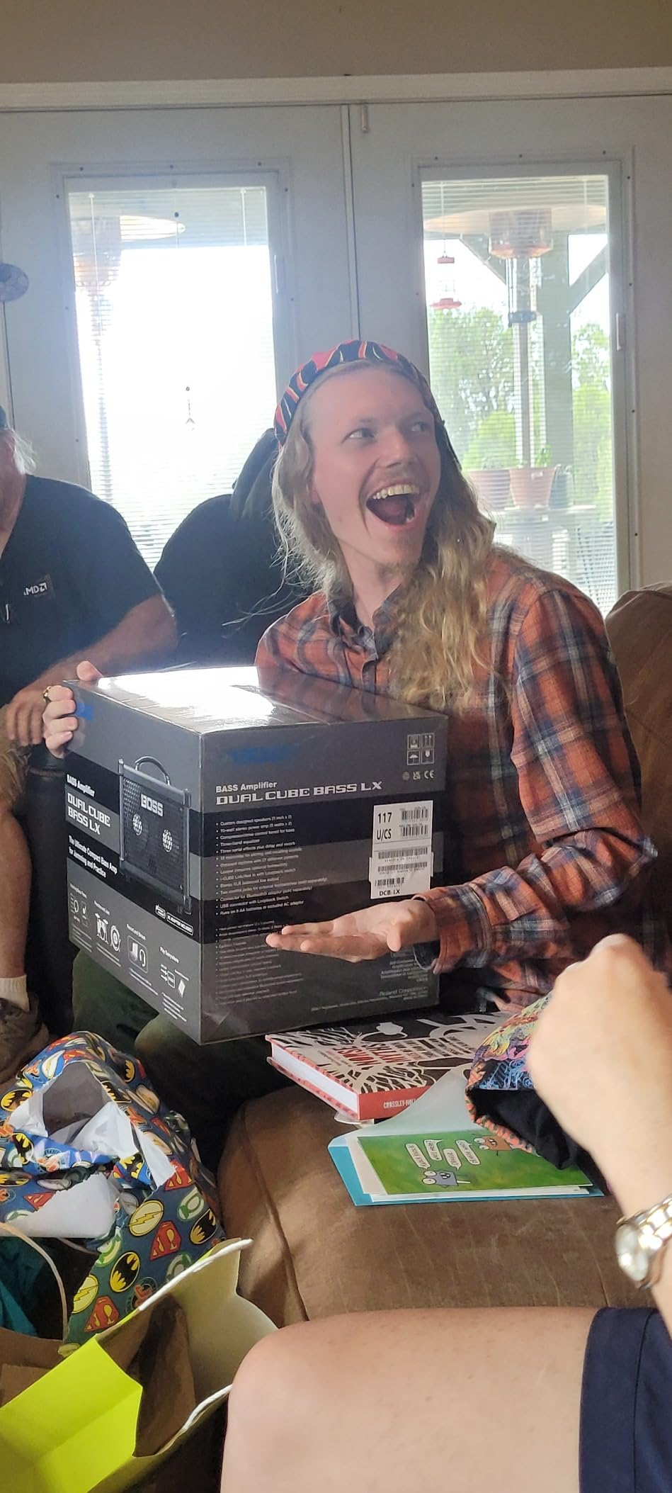 BOSS Dual Cube BASS LX Bass Guitar Amp - The Ultimate Cube bass Practice with pro Tones and Effects, onboard Rhythms, and Extended Range customer photo 1