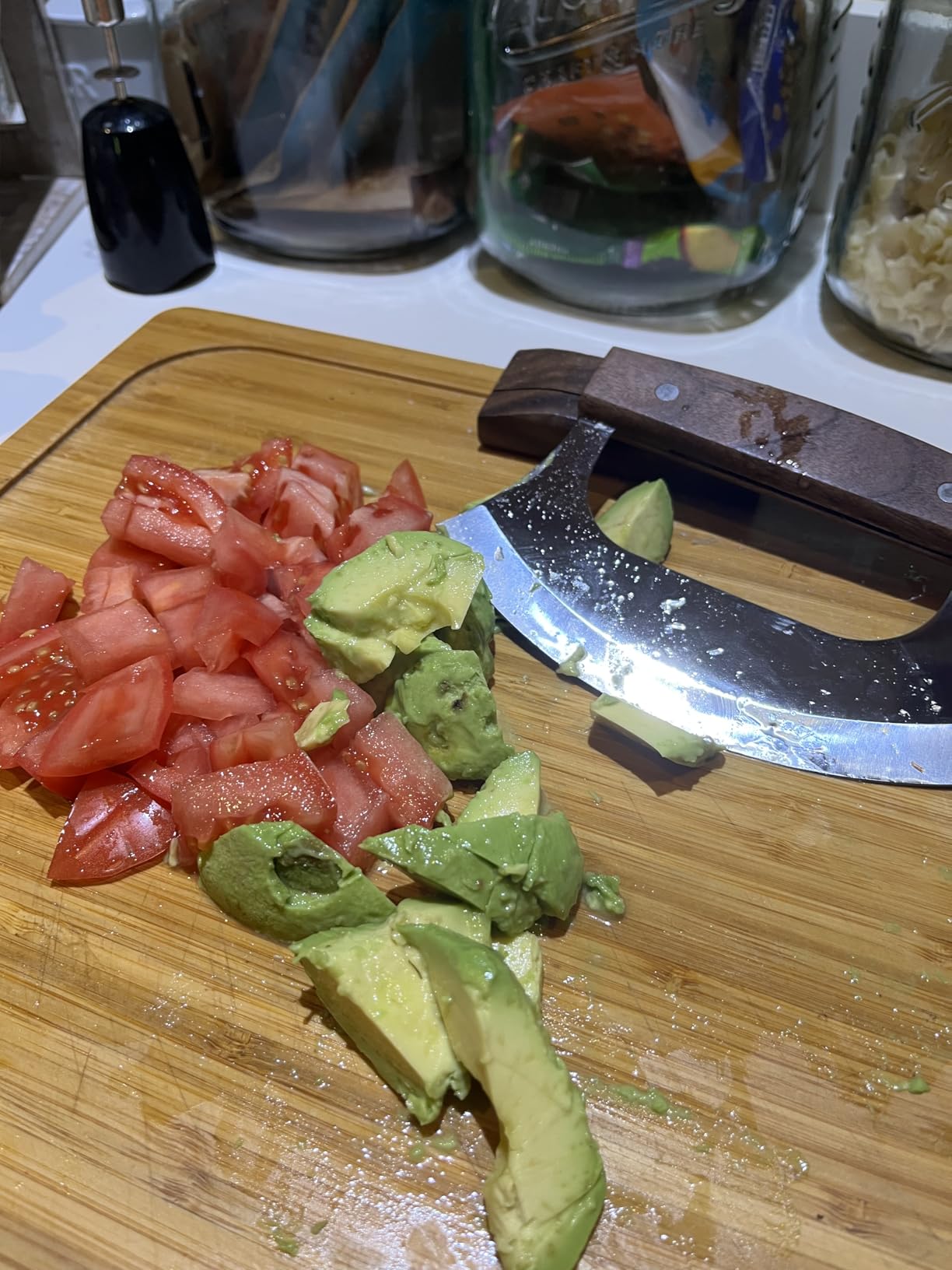 Coowolf Ulu Knife - Sharp Rocker Mezzaluna Knife with Stand for Cutter Pizza, Meat, Vegetables, Herb, Salad, Stainless Steel Blade, Walnut Wood Handle customer photo 1