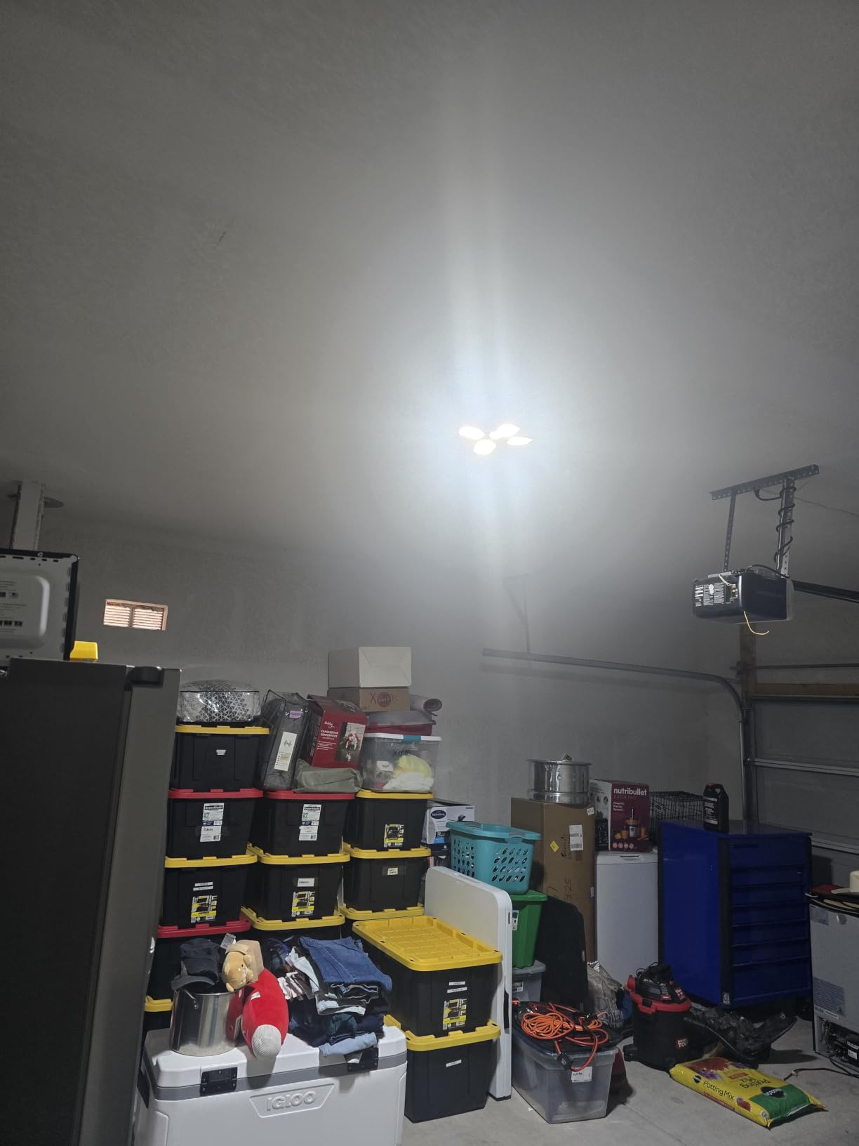 LED Garage Light, 150W Deformable Garage Ceiling Lights, 15000LM, 4 Adjustable Panels, E26/E27 Shop Lights for Basement, Barn, Workshop, High Bay Light customer photo 1