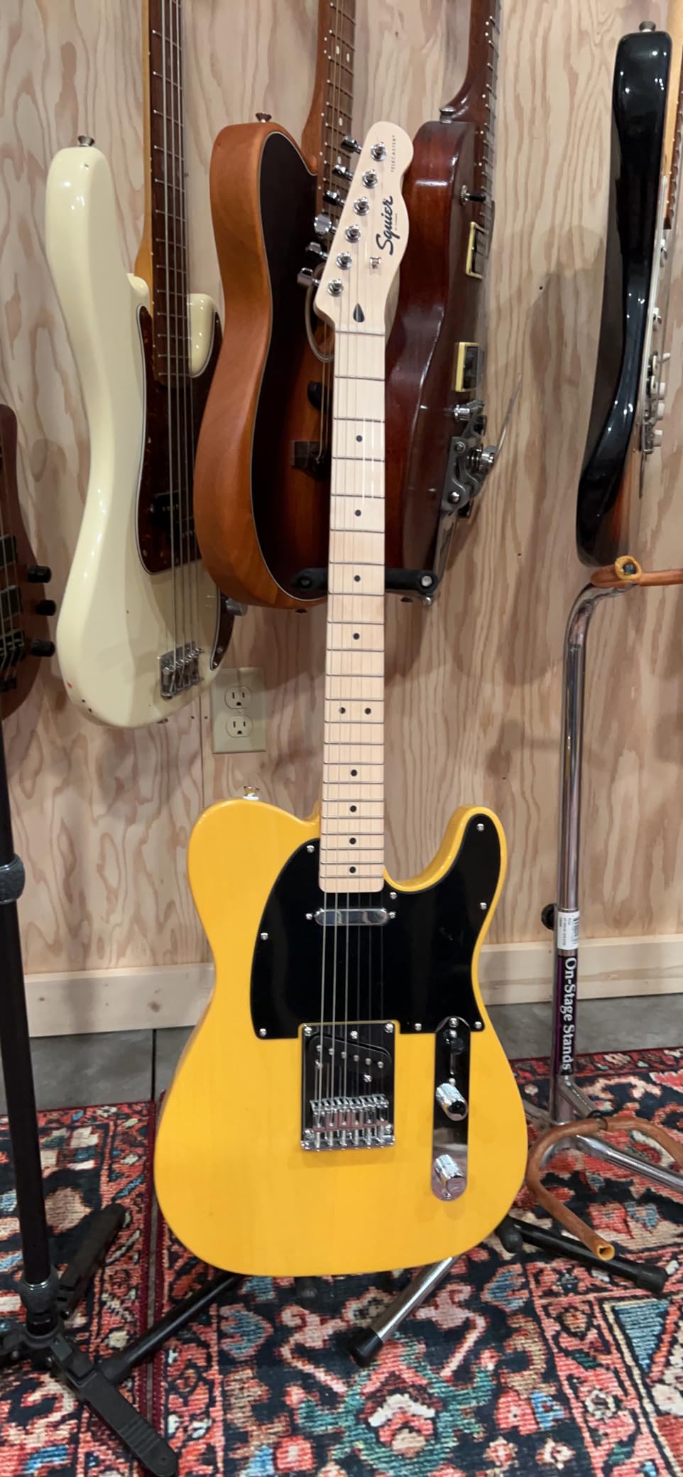 Squier Sonic Telecaster Electric Guitar, Butterscotch Blonde, Maple Fingerboard customer photo 2