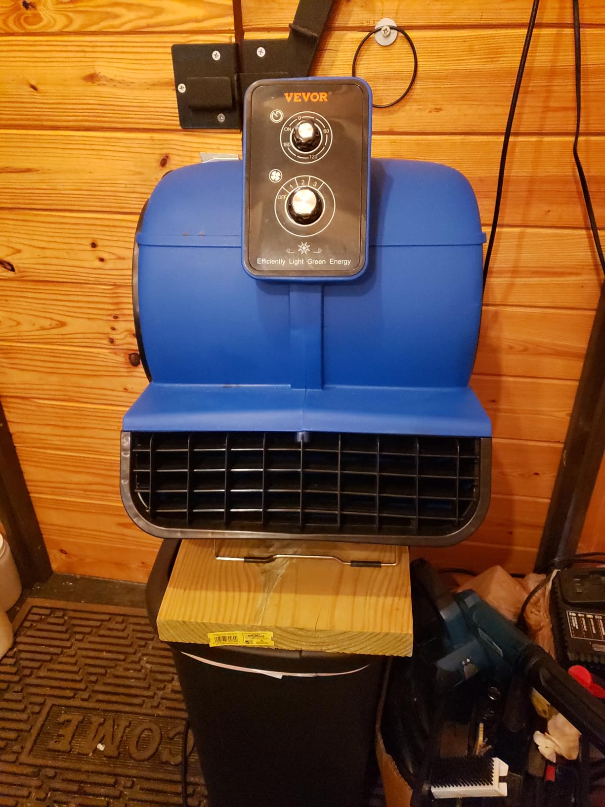VEVOR Air Mover, 1/2 HP 2600 CFM Carpet Dryer for Cooling and Ventilating, Portable Floor Blower Fan with 4 Blowing Angles and Time Function, for Janitorial, Home, Commercial Use customer photo 2