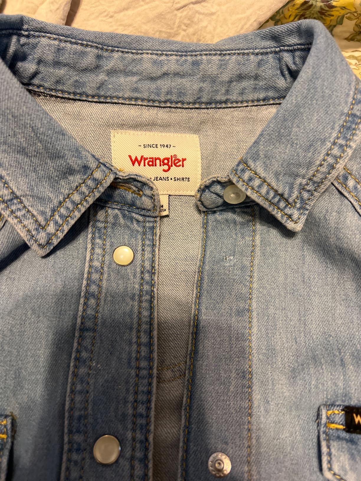 Wrangler Women's Boyfriend Denim Snap Closure Shirt customer photo 1
