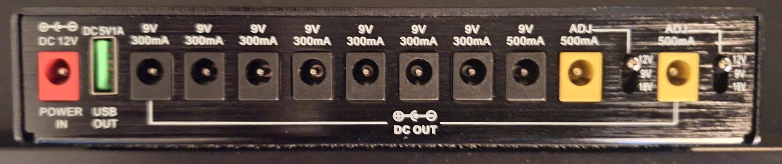 LEKATO Guitar Pedal Power Supply, True Isolated Pedal Power Supply with 10 Ports, USB Port, Short Circuit Protection customer photo 2