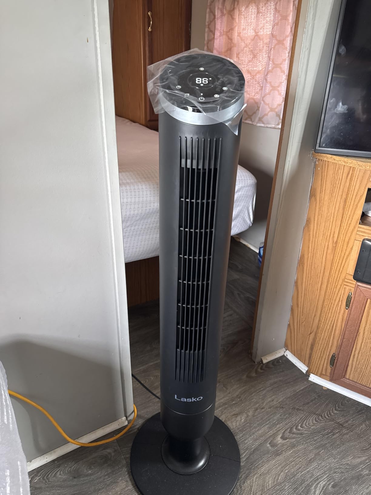 Lasko Apex 42
