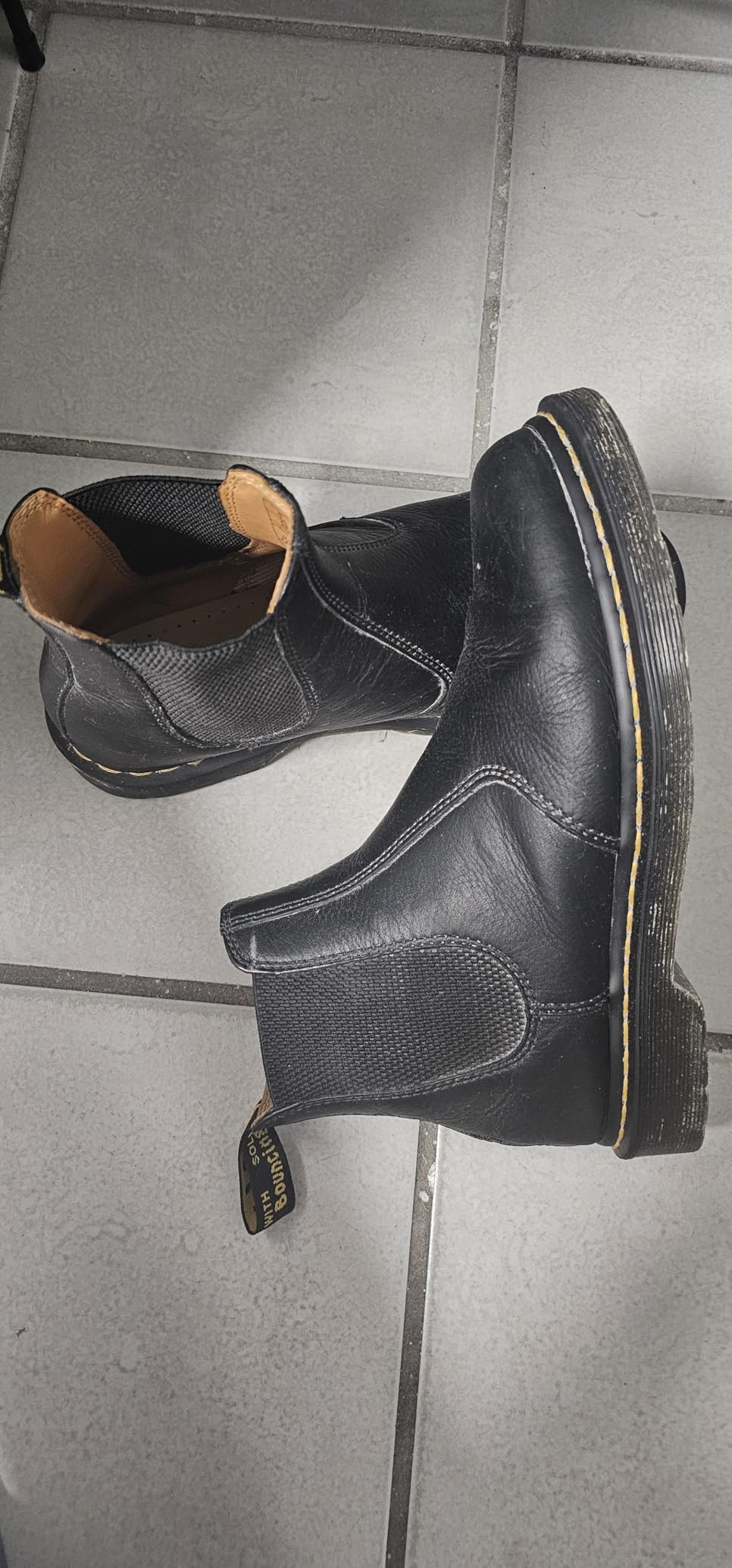 Dr. Martens 2976 Chelsea Boots customer photo 1