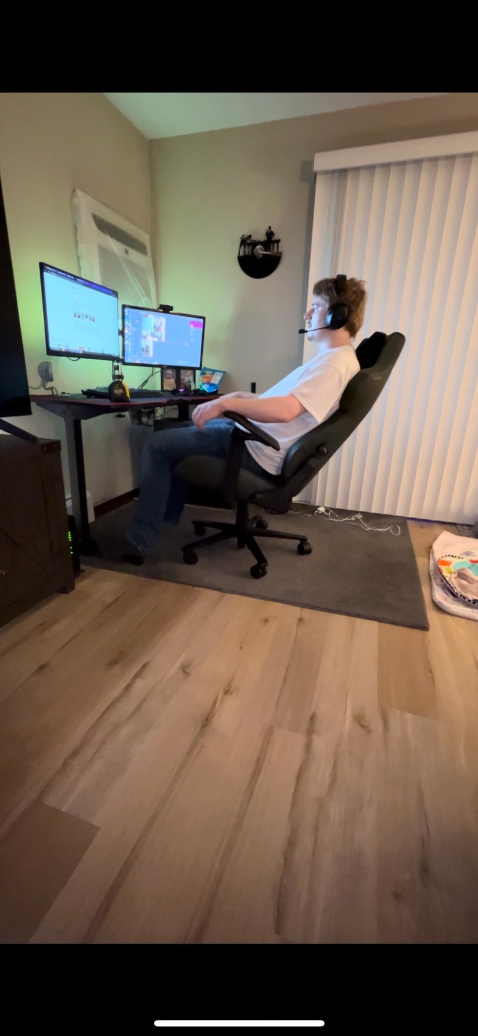 TC500 Luxe Gaming Chair - Premium Breathable Fabric, Wide Seat, Five-Way Adjustable Armrests, Adjustable Built-in Lumbar Support, 90-135 Degree Recline, Shadow customer photo 1