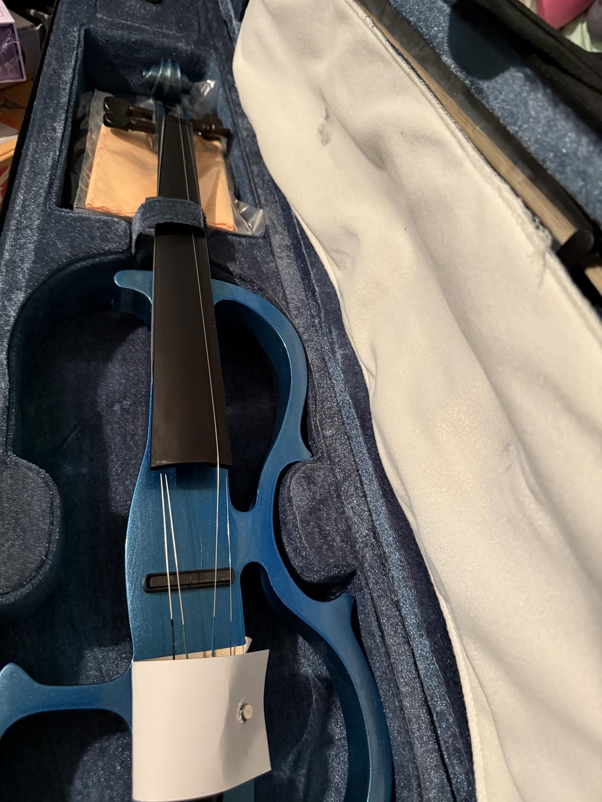 Electric Violin, 4/4 Full Size Solid Silent Fiddle with Ebony Fittings, Silent Electric Violin Kit for Beginner Students (Mahogany) customer photo 1