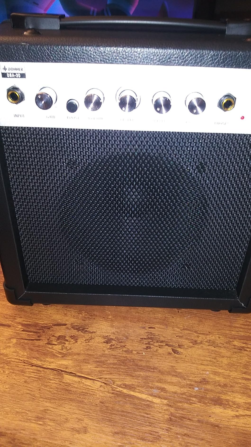 Donner Electric Guitar Amp 20W, DEA-20 Guitar Amplifier with Reverb Effects, Practice Amp with Convenient Clean & Overdrive Switch for Portable customer photo 1