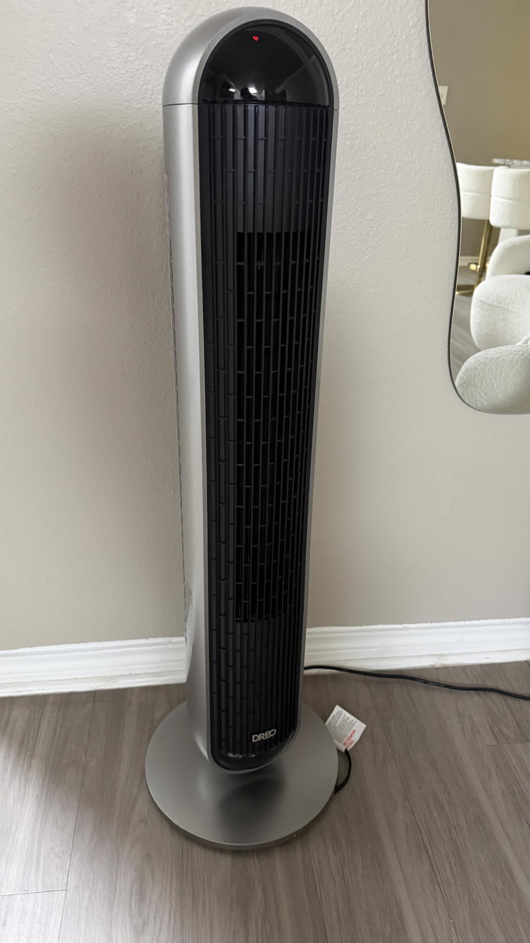 DREO Tower Fan and Heater Combo, 29.2ft/s Standing Fans for Bedroom, 17 Levels, 6 Modes, 120° Oscillation, 42 Inch, 12H Timer, 25dB Quiet, with Remote, for Office, Large Room, Silver customer photo 1