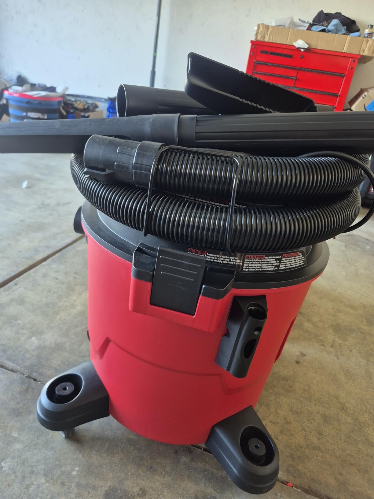 Vacmaster VJH1612PF 1101 16 Gal 6.5 Peak HP Heavy-Duty Wet/Dry Vac Red customer photo 2