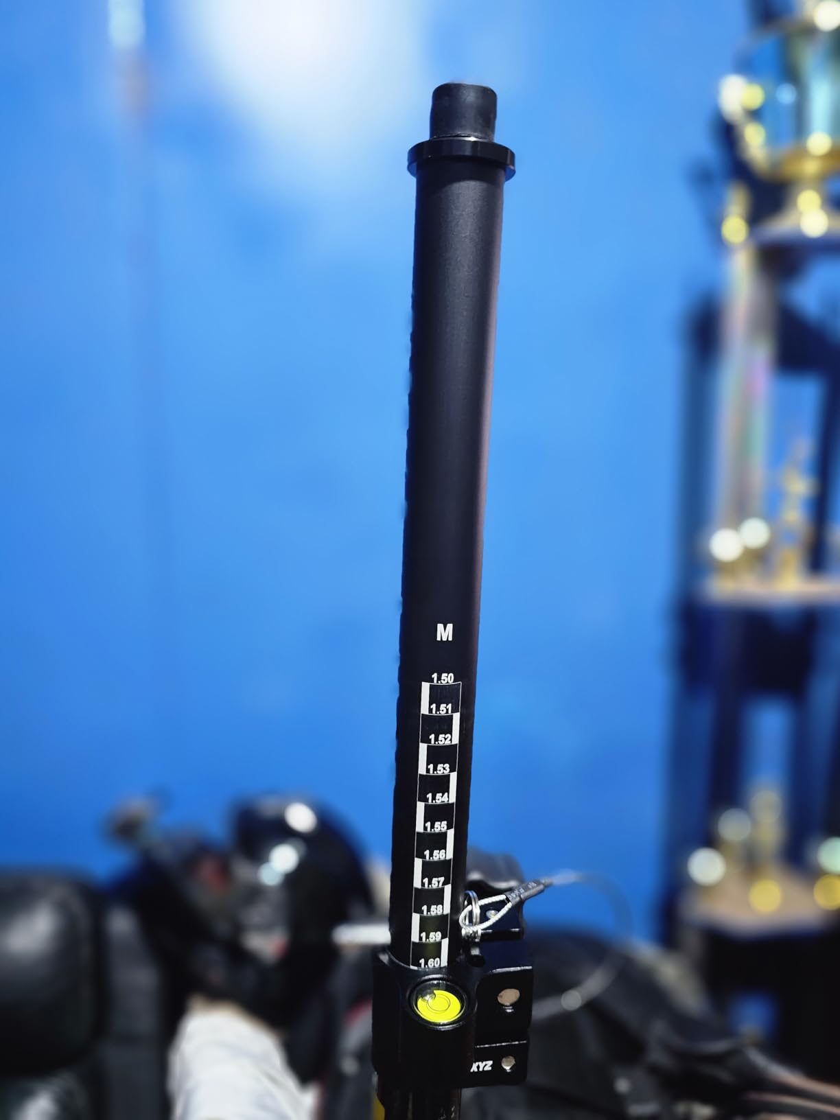 Carbon Fiber & Aluminum GPS Pole - Telescopic 8.5ft/2.6m GPS Survey Pole with Screw Lock & Locking Pin, Metric-Feet Dual Scales, Bubble Level, Steel Point for RTK GNSS Surveying customer photo 1