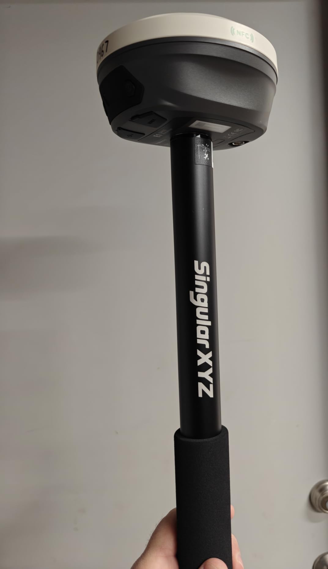 Aluminum GPS Pole, Telescopic Survey Pole with Compression Lock and Compass, Durable GPS Rover Rod for Land Surveying Equipment & Engineering (5.91ft/1.8m) customer photo 1