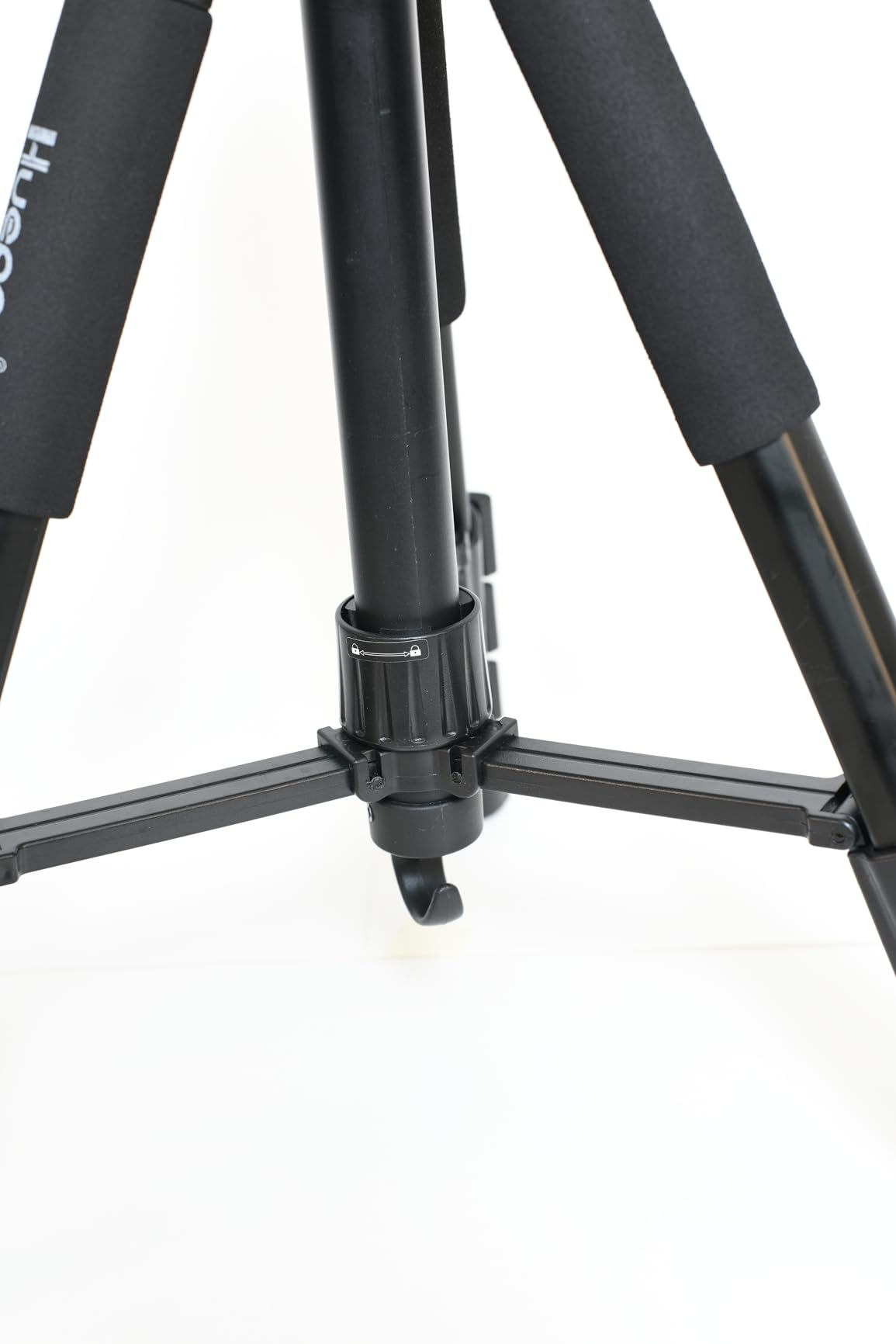 Huepar Tripod 50-inch Extendable Height Tripod Use with Laser Level, Point Lasers, Lazer Distance Measures, 1/4