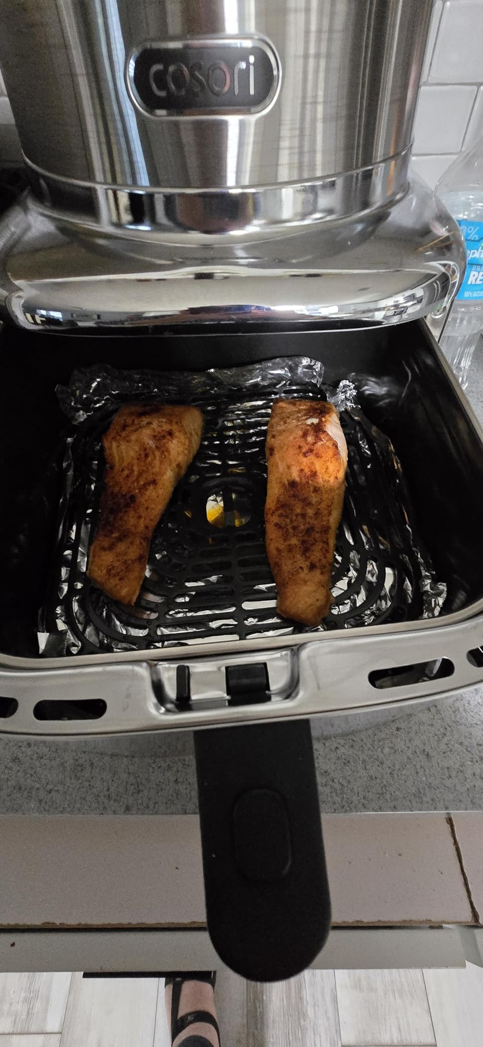 Cosori Iconic Stainless Steel 6.5 Qt Smart Air Fryer, PFAS-Free Ceramic Coating, Max 450F customer photo 1