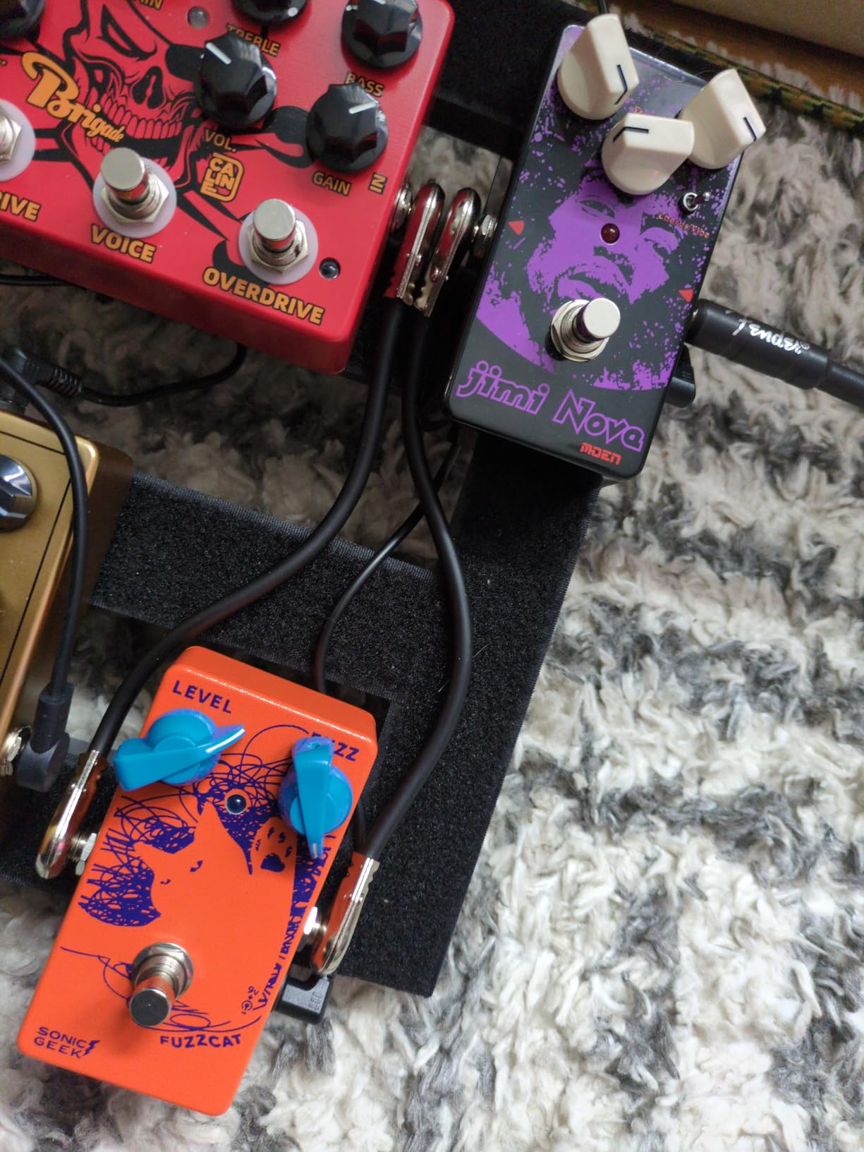 FuzzCat Guitar Fuzz Pedal Handmade FF Vintage 60s Circuit Enhanced Clean-Up Response for Studio & Live Performance customer photo 1