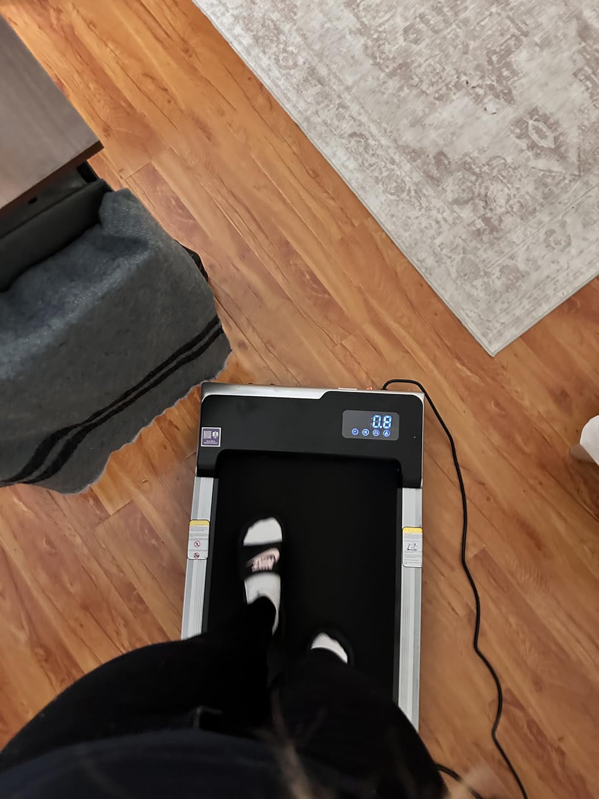 Foldable Incline Treadmill with 20% Auto Incline for Small Spaces Apartments, 3.5/4.0HP 400LBS Capacity Under Bed Treadmill, Portable Running Machine for Home Workout customer photo 2