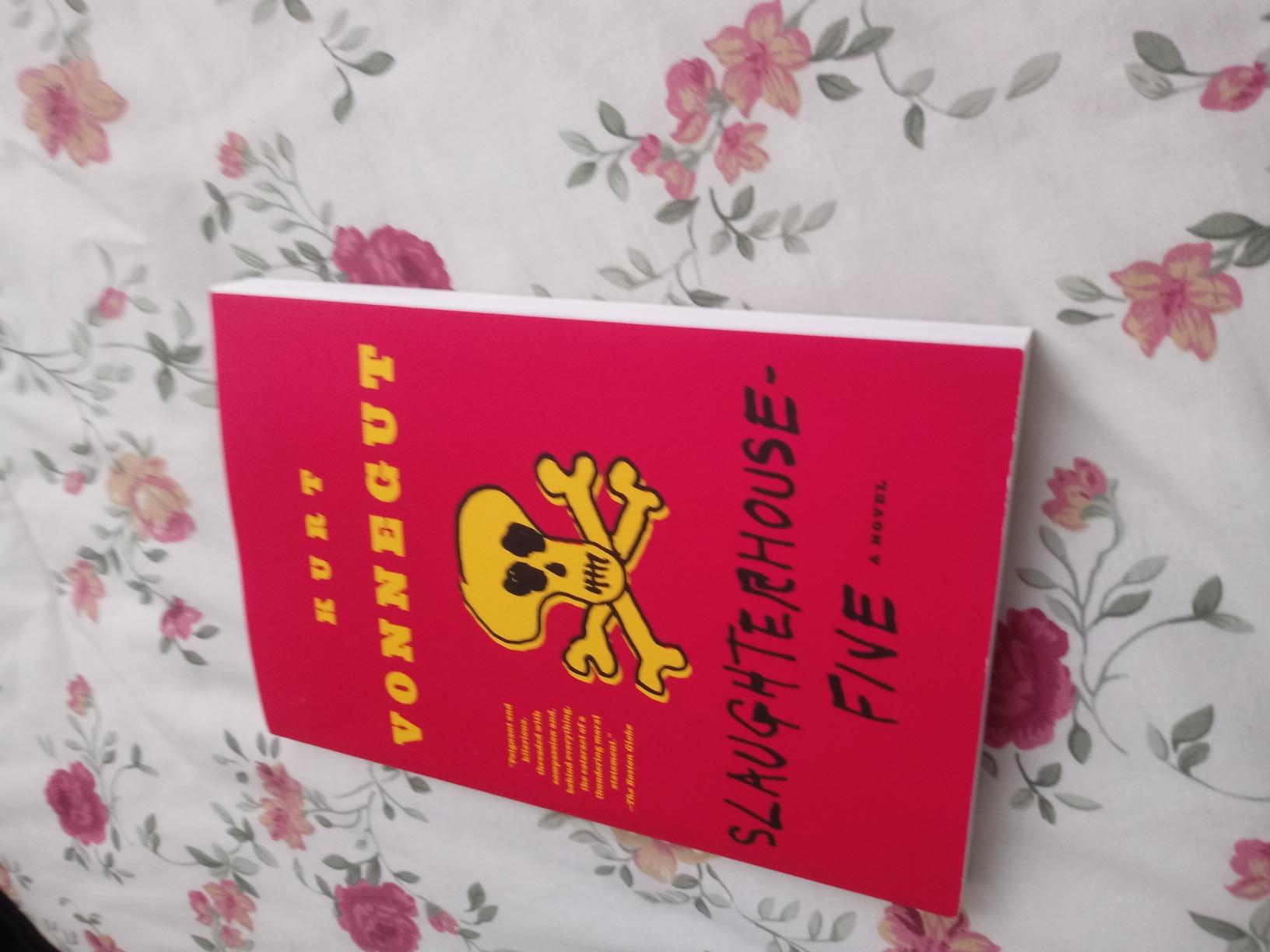 Slaughterhouse-Five: A Novel (Modern Library 100 Best Novels) customer photo 2