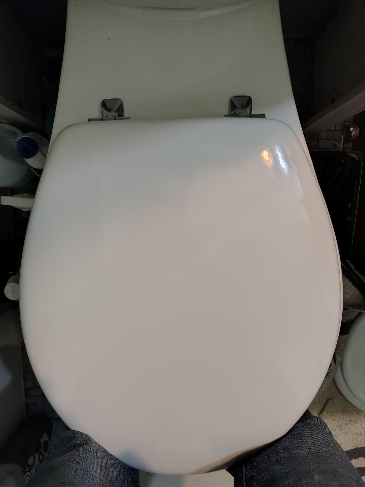 MAYFAIR 1844CP 000 Toilet Seat with Chrome Hinges will Never Come Loose, ELONGATED, Durable Enameled Wood, White customer photo 1
