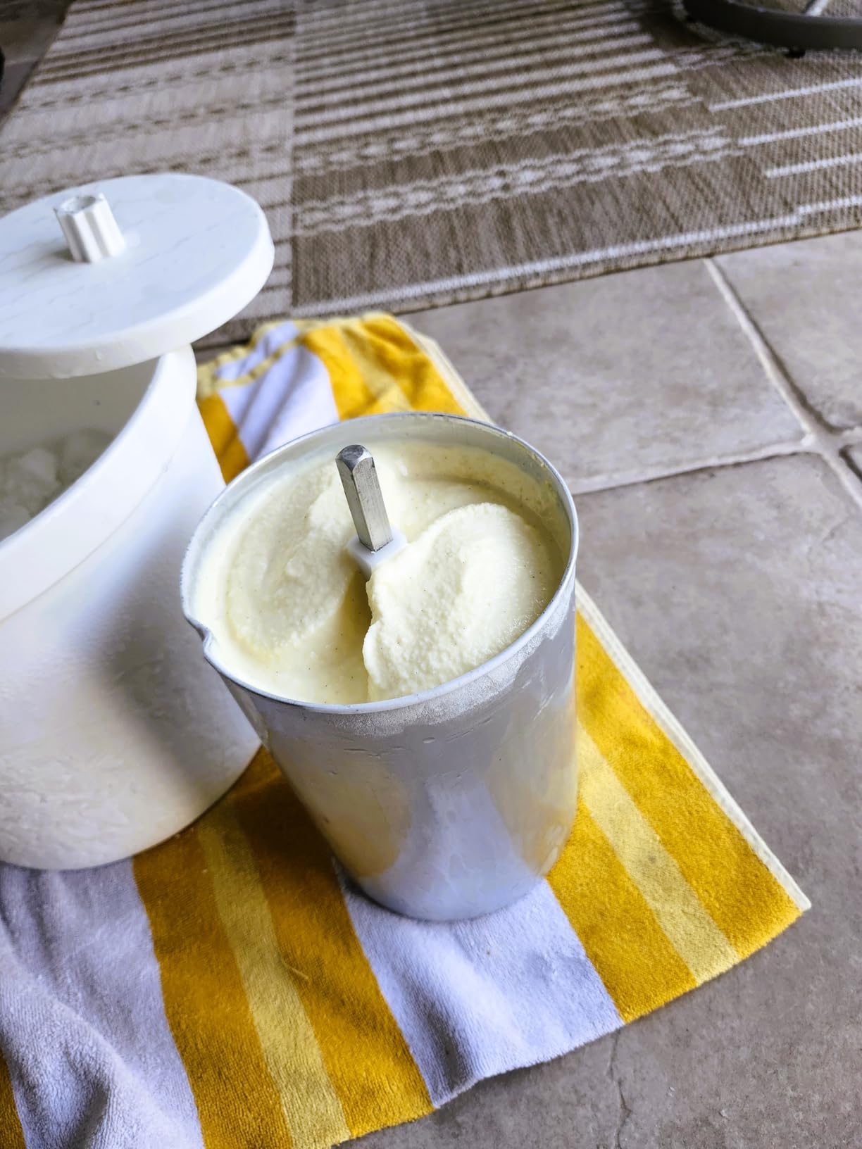 Hamilton Beach Automatic Electric Ice Cream Maker & Frozen Yogurt Machine | 4 Quart | 68330N customer photo 1